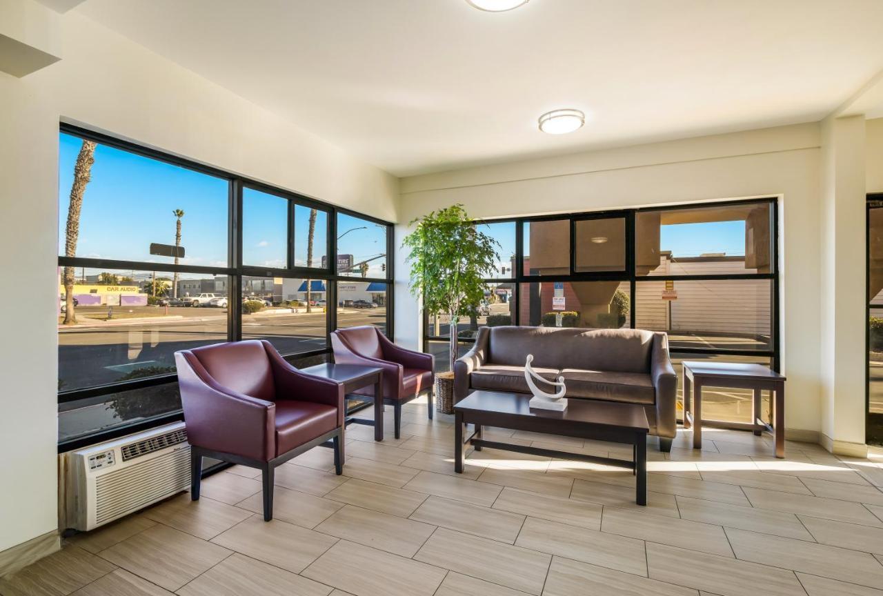 Days Inn By Wyndham Chula Vista-San Diego Exterior photo