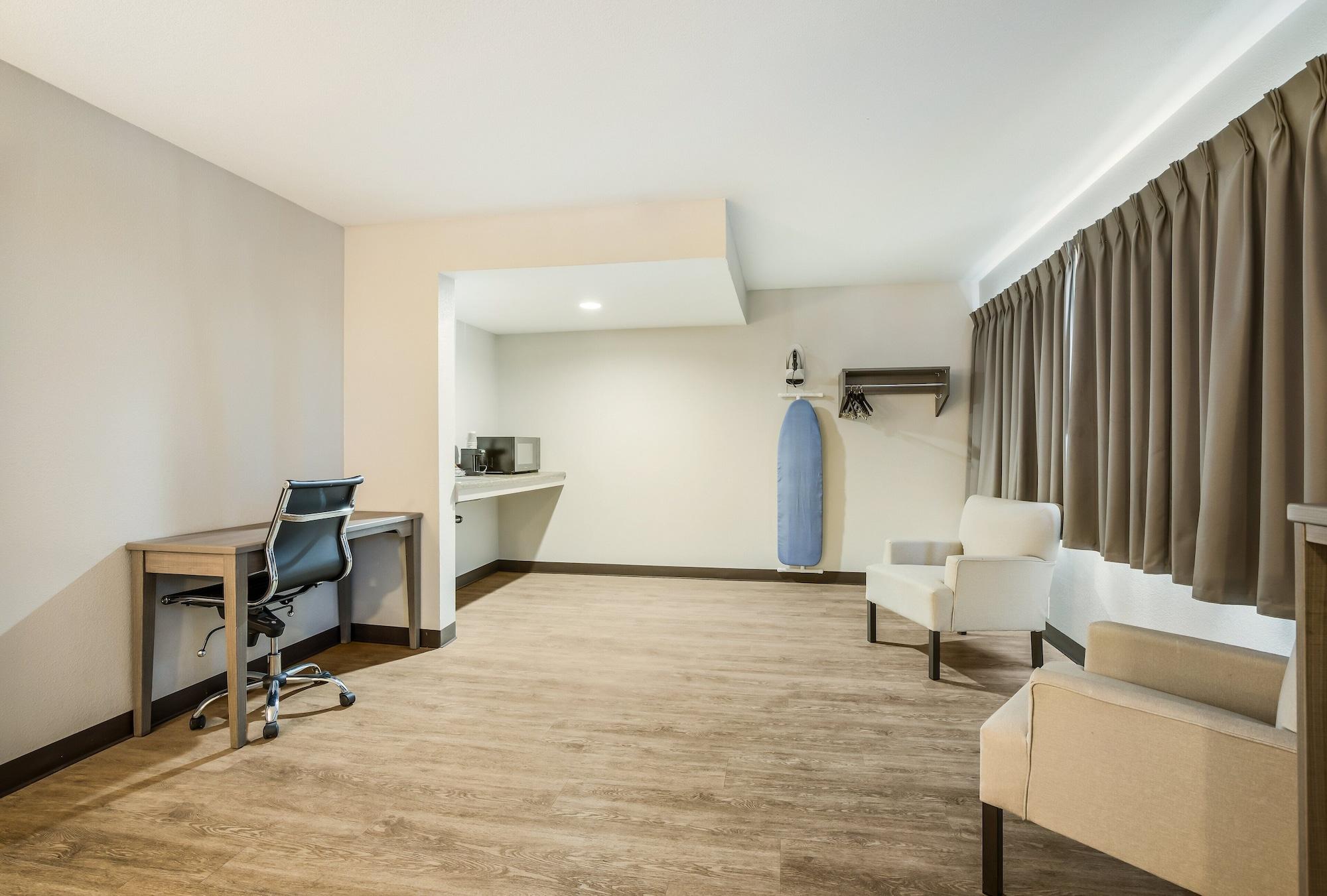 Days Inn By Wyndham Chula Vista-San Diego Exterior photo